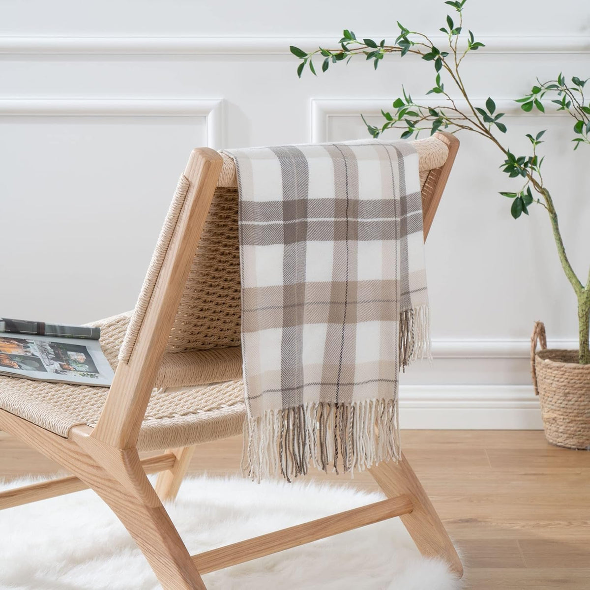 Fall Plaid Throw Blanket for Couch, Farmhouse Checkered Decor Throw, Lightweight Beige Throw Blankets for Bed Sofa Neutral Fall Decor, 50"X60"